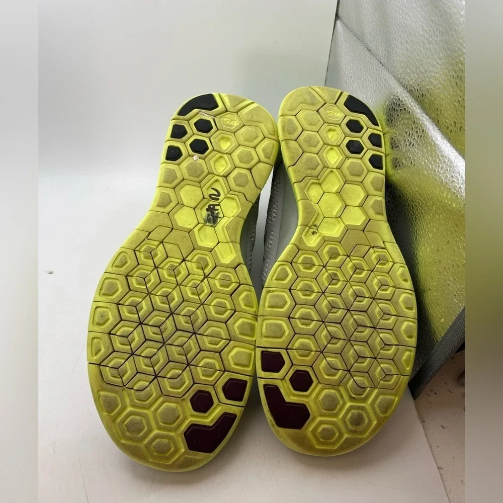Nike Free 5.0 womens gray green sneaker size 8.5